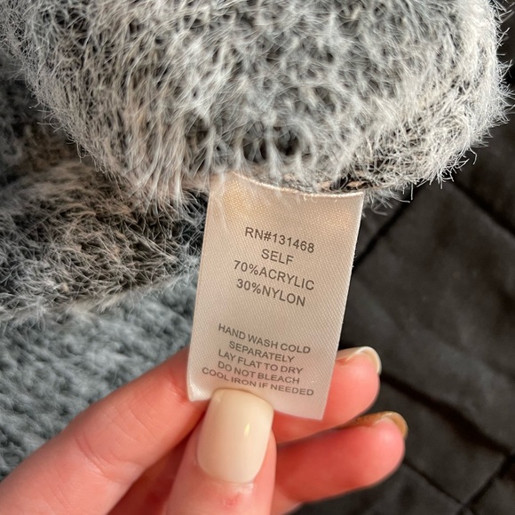 Fate Fuzzy Color Block Sweater - Picture 4 of 4